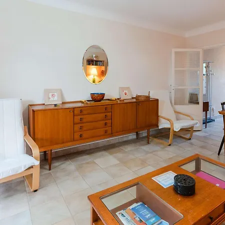 Villa Pavillon Climatise A 400m De La Avec Espace Exterieur Et Parking - Fr-1-409-206